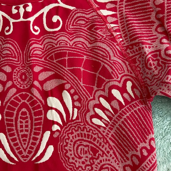 Athleta women’s small red base layer. Flattering design. - Picture 2 of 4